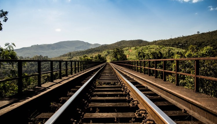 China Railway International Group contracted to rebuild roads in New Ireland